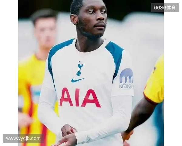 队报:踢曼联时下巴受伤,热刺前锋穆阿尼退出法国本期名单